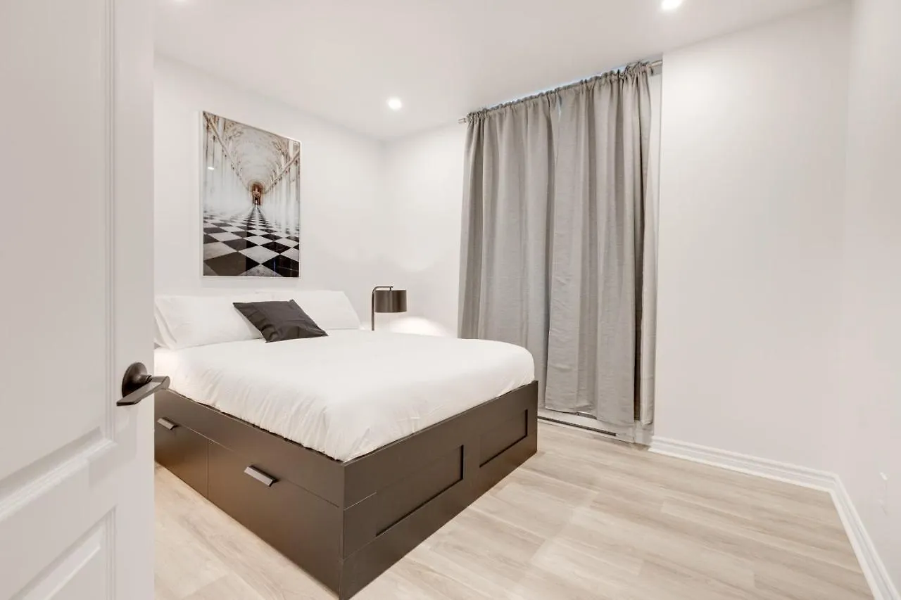 Stylish & Cozy Modern Apartment Montreal