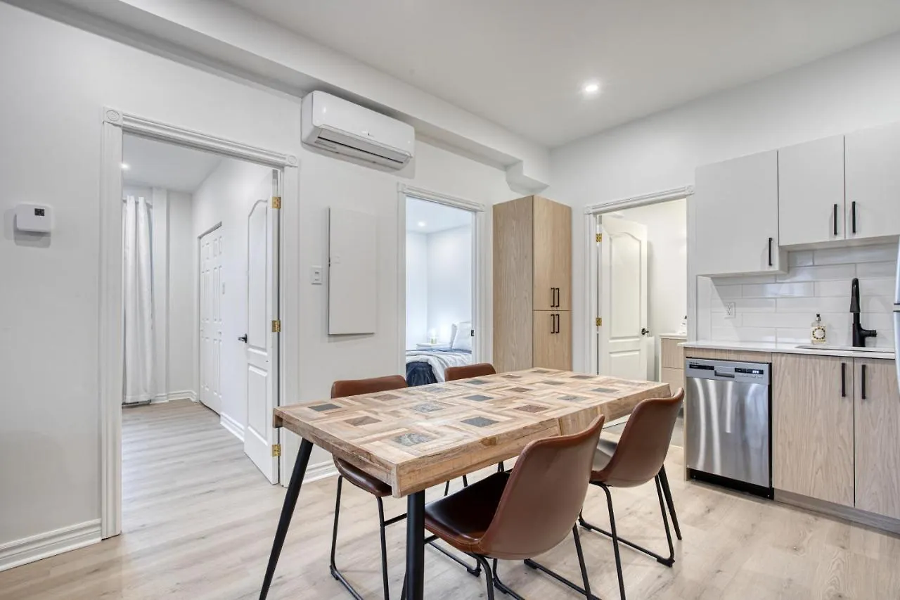 Stylish & Cozy Modern Apartment Montreal Canada